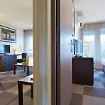 费内-伏尔泰日内瓦公寓式酒店 4*