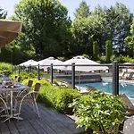 费内-伏尔泰日内瓦公寓式酒店 4*
