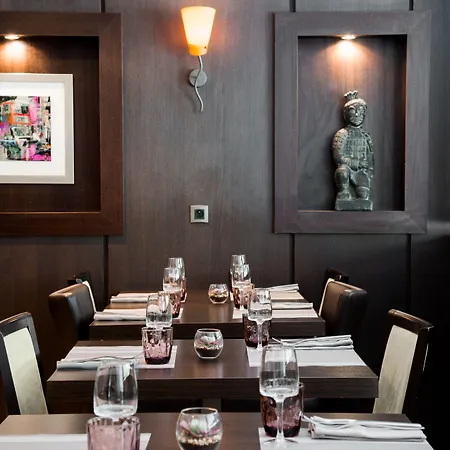 レジデンス ラ レザーヴ ジュネーブ フィルネー ヴォルテール 4* フィルネー・ボルテール