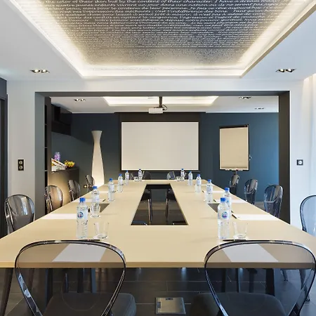 La Reserve Geneve Voltaire Aparthotel